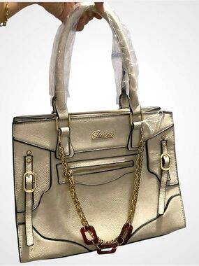 NWOT - Guess Tote Bag + Vintage Necklace / Charm